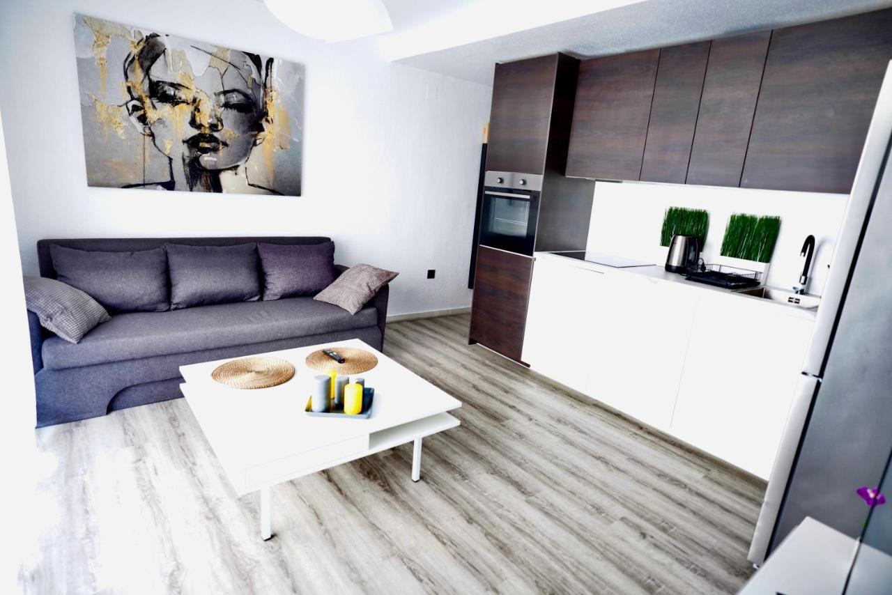 Disfruta Del Mar Apartment ตอร์เรเวียคา ภายนอก รูปภาพ